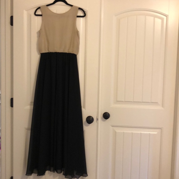 Long dress - Picture 4 of 4